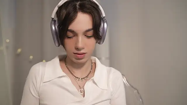 mystica_ live sex cam