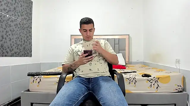 simookeler live sex cam