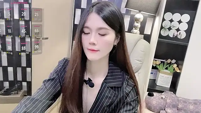 Yueyue-MM live sex cam