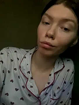 Lisaaa_Alisa live sex cam