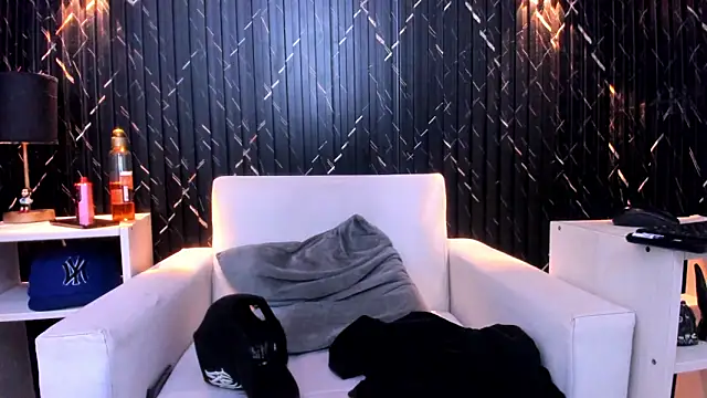 Gregory_Sforza live sex cam