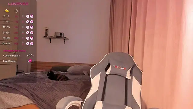 alisahug live sex cam