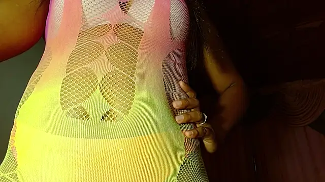 MielSquirt live sex cam