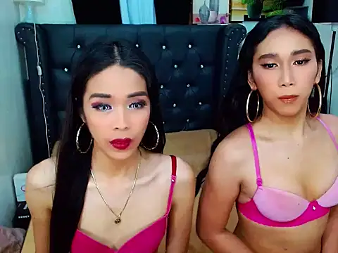 LovelyTs4U live sex cam