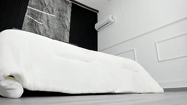 Sienarosewood live sex cam