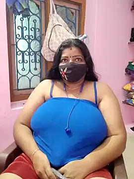 lathikaqueentamil live sex cam