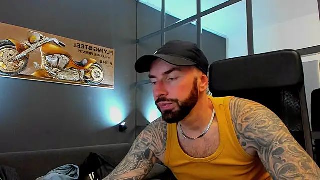 AronGrant live sex cam