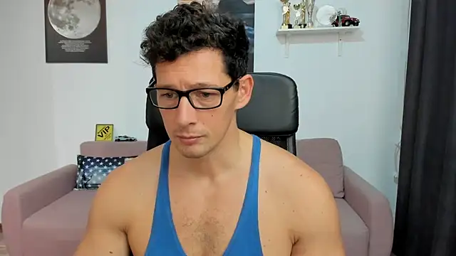 BrutusK08 live sex cam