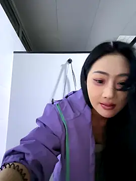 so-linger live sex cam