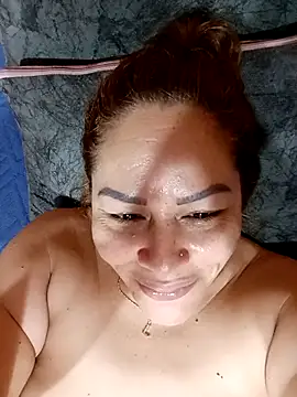 SluttyMilf79 live sex cam