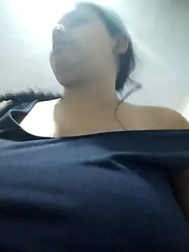 _Miaaleon live sex cam