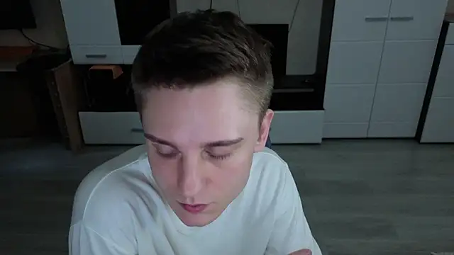 angryzan live sex cam