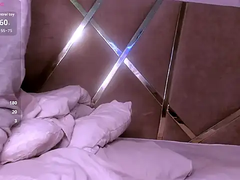 PiperrCry live sex cam