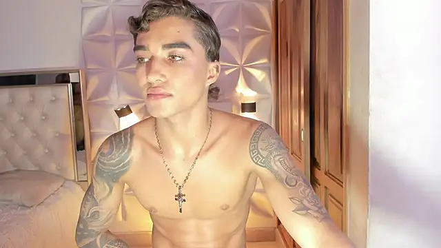 Wyatt_Rose live sex cam