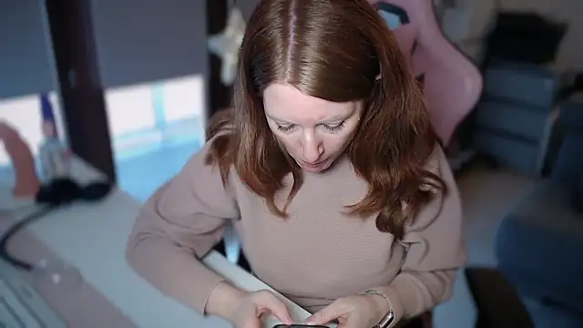 Exotic-Desire live sex cam