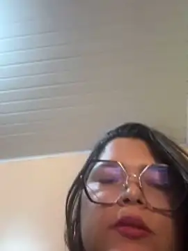 Charlovereal live sex cam