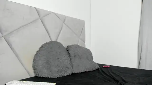 BlueEyesLexy live sex cam