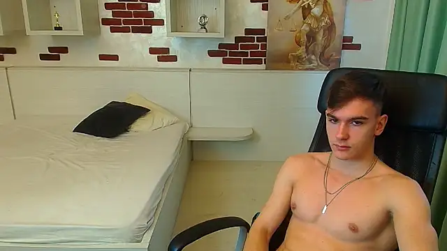 BradyFlint live sex cam