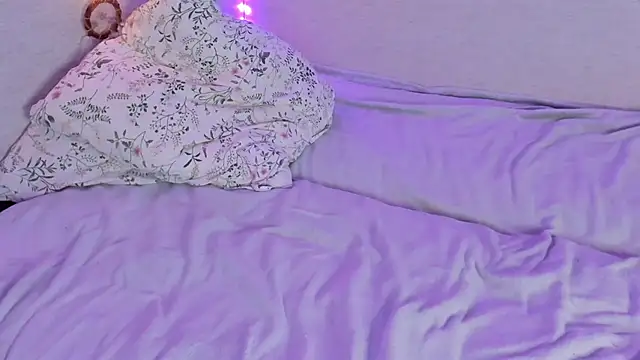 YunaPeace live sex cam