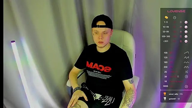 MettBliss live sex cam