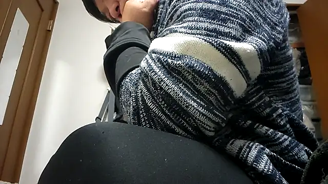 07YUKIO live sex cam