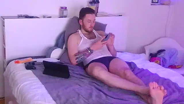 Keviios live sex cam