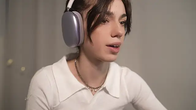 mystica_ live sex cam