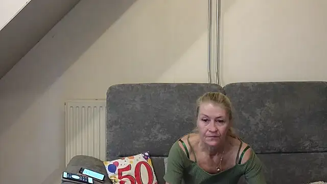 lisalustjouw live sex cam