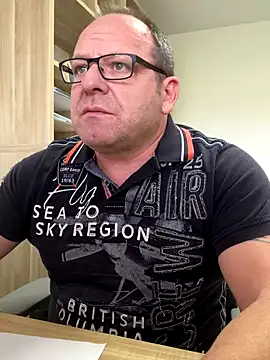 coupleLatinaLovers live sex cam