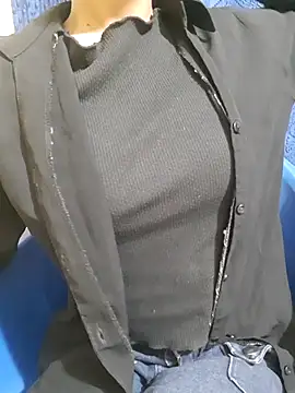 Navya67 live sex cam