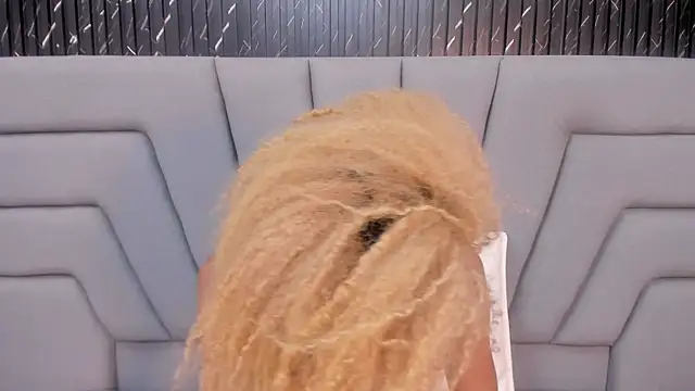 NaomiSteward live sex cam