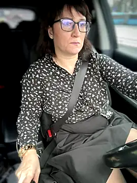 ZhenjaPoledance live sex cam