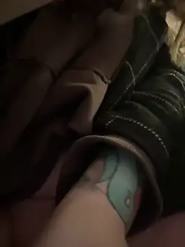 PumaShyXD live sex cam