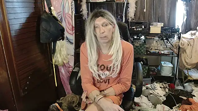 Ombeline1 live sex cam