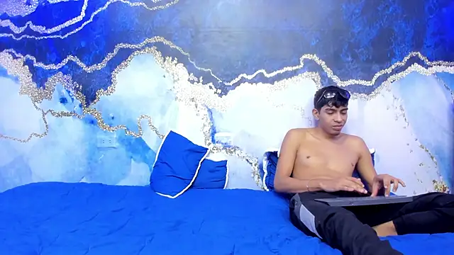 Juicy_Creww live sex cam