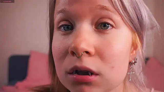 EviaVanveen live sex cam