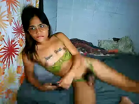 Yourfantasyisme live sex cam