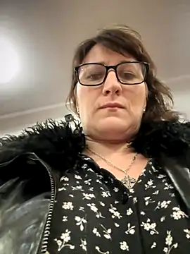 ZhenjaPoledance live sex cam