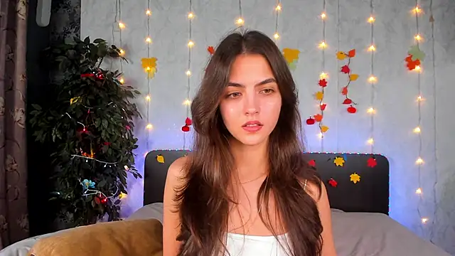 Milana_Crystal_ live sex cam