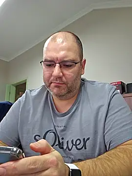 Andrew1900529 live sex cam