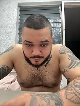 El_Titan1998 live sex cam
