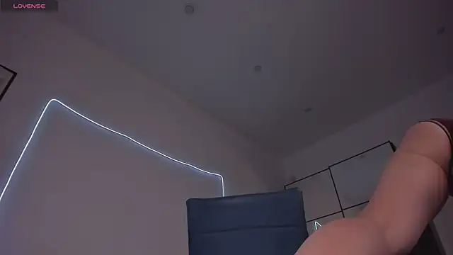 LilianKroft live sex cam