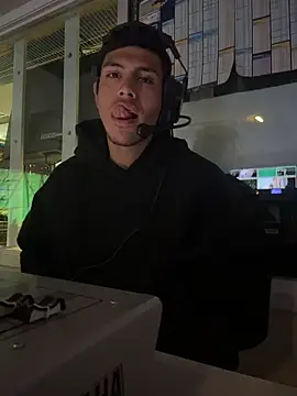 StrokingDaddy4 live sex cam