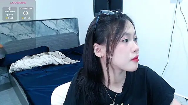 brianna-spanks live sex cam