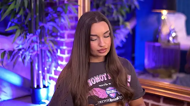 MillaSerene live sex cam