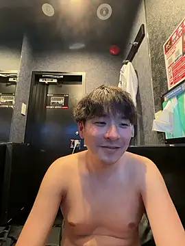 yuuki8910 live sex cam