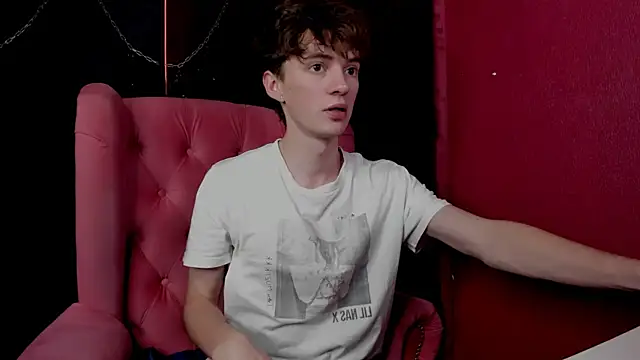 LukeSweet live sex cam