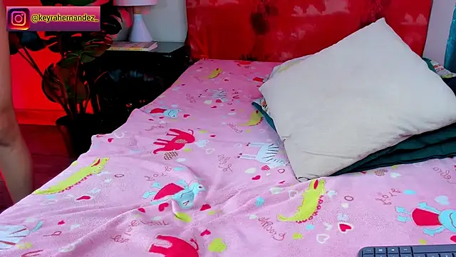 Esmeralda_h live sex cam