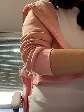 AlanaRius18 live sex cam