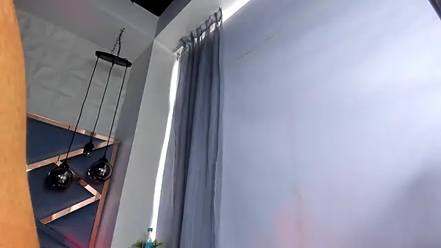 Lucii_fer_ live sex cam